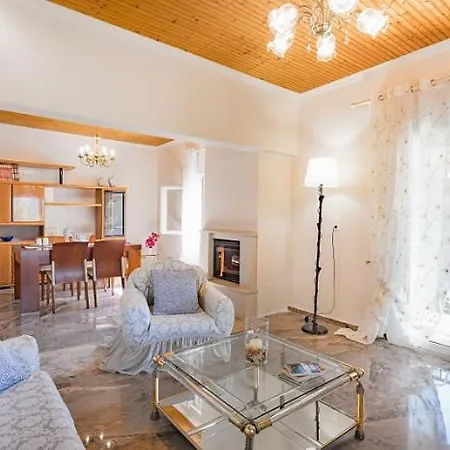 Feriehus Stavros & Loula'S House *